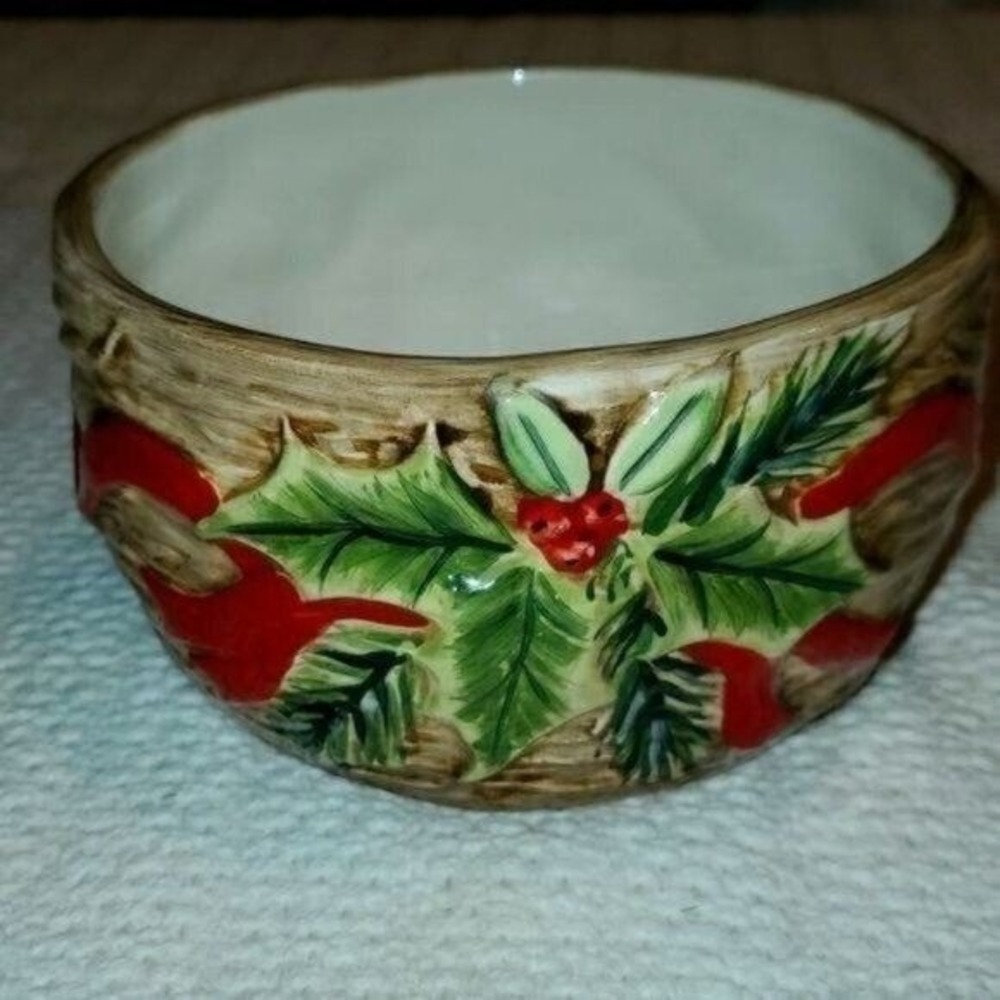 Susan Winget Christmas "Winter‎ Song" 5" Candy or Nut Dish